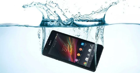 Como Salvar um Celular Molhado
